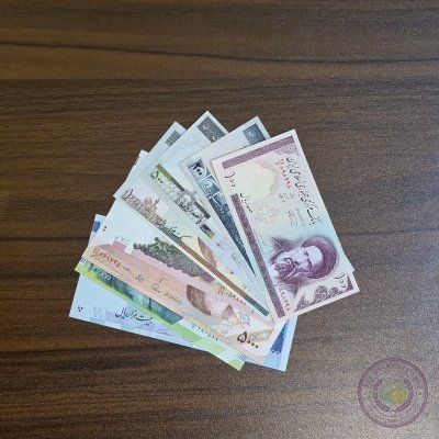 إيران 🇮🇷 مجموعة من ٧ أوراق نقدية