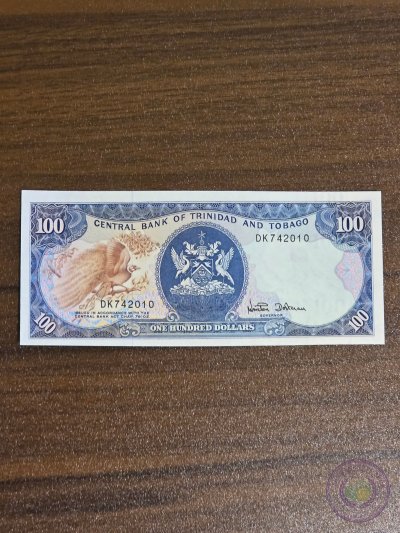 ترينيداد وتوباغو 🇹🇹 ١٠٠ دولار
